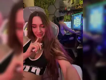 Bongacams Free Live Porn of SnakeTina
