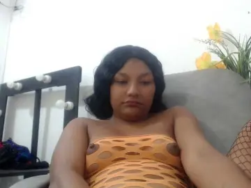 Bongacams Live Porn of elly-willis