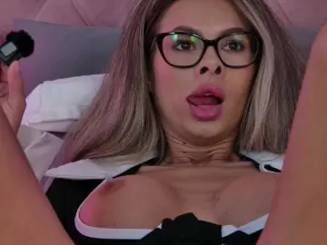 Bongacams Adult Video Chat of AllenaMoon