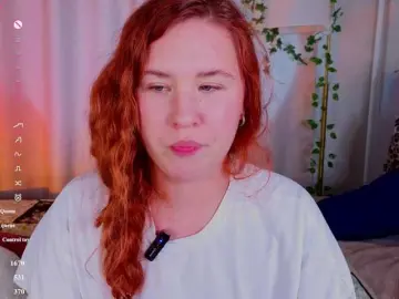 Bongacams Best live sex cam show of Elsiee-Cuttiess