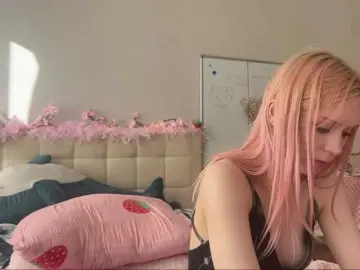 Bongacams Nude Webcam of sexycute18