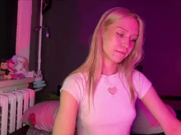 Bongacams Nude Webcam of sexycute18