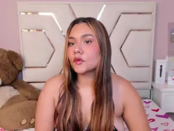 Bongacams Free Porn Cam of AlannaRousse