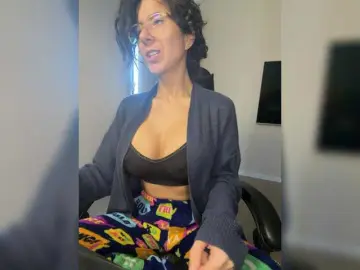 Bongacams Adult Webcam of Lili-Cruz40