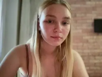 Bongacams Free Porn Cam of HerminiaLanting