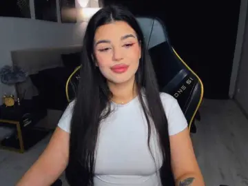 Bongacams Nude Webcam of SnowingWinter