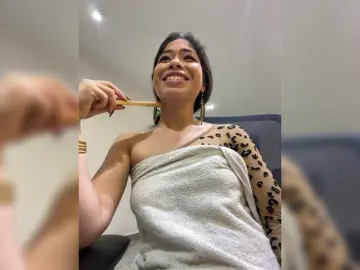 Bongacams Best live sex cam show of LeiaStone