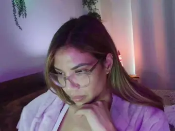 Bongacams Free Porn Cam of LunaCarmel809