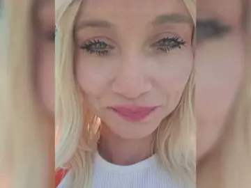 Bongacams Live Sex Cam of AlinaLoves