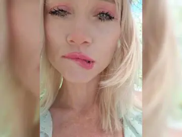 Bongacams Sex Chat of AlinaLoves