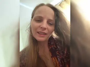 Bongacams Sex Cam of Lulu-Erotica