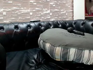 Bongacams Live Porn of AmelieandRoss