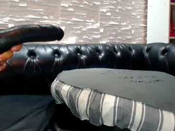 Bongacams Private Sex Chat of AmelieandRoss
