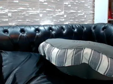 Bongacams Nude Webcam of AmelieandRoss
