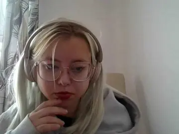 Bongacams Live Sex Cam of MaddieOrgasm