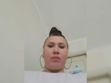 Bongacams Watch Live Sex Cams of RoxySexy