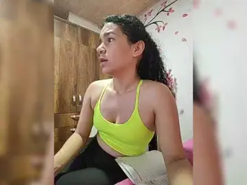 Bongacams Free Live Porn of KAROLKAT