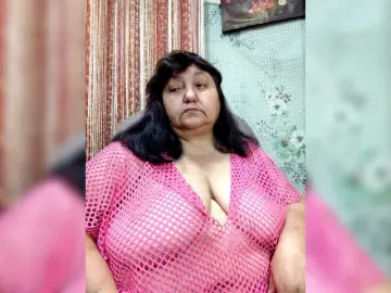 Bongacams Nude Webcam of Nezsbudka