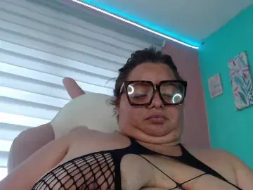 Bongacams Free Porn Cam of lexxy-bbw