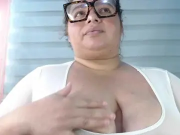 Bongacams Free Porn Cam of lexxy-bbw