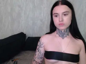Bongacams Best live sex cam show of SilkLovers