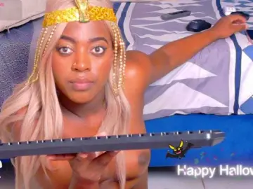 Bongacams Adult Video Chat of ebonydreams01