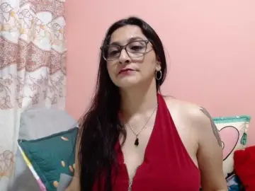 Bongacams Best Webcam of KarinaSuarez1