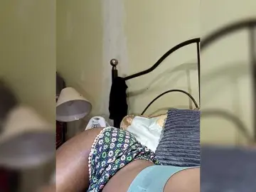 Bongacams Sex Cam of KissMeLuna