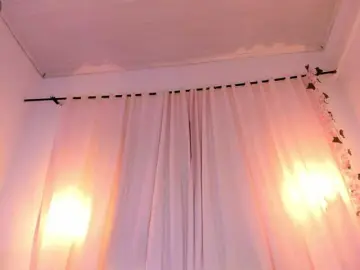 Bongacams Nude Webcam of NaughtyRosie