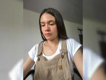 Bongacams Watch Live Sex Cams of Charlotte-1