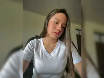 Bongacams Sex Cam of Charlotte-1