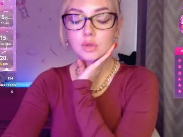 Bongacams Watch Live Sex Cams of StefieNight