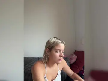 Bongacams Adult Video Chat of Aisha-engel