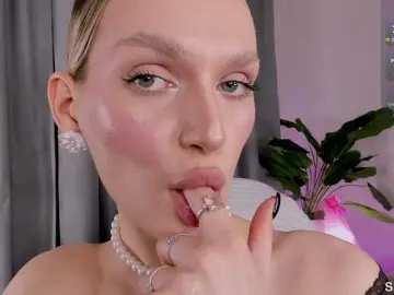 Bongacams Free Porn Cam of IceStrawberry