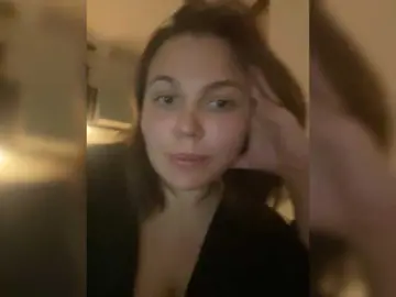 Bongacams Best live sex cam show of KusiKusi