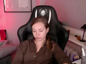 Bongacams Watch Live Sex Cams of hollyBB