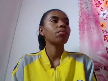 Bongacams Live Porn of Emelie1a
