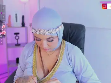 Bongacams Watch Live Sex Cams of Jazmin-Kitana