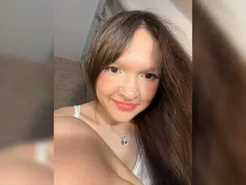 Bongacams Free Porn Cam of Cute-Lolly