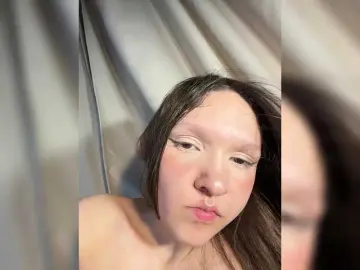 Bongacams Sex Cam of Cute-Lolly