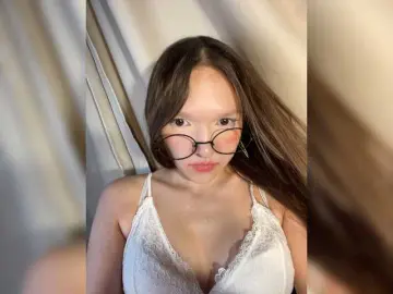Bongacams Live Sex Cam of Cute-Lolly