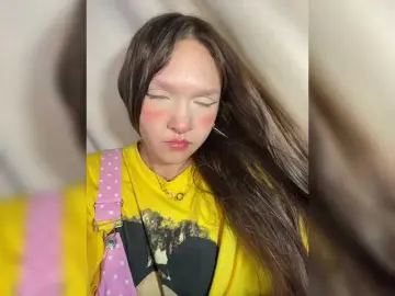 Bongacams Free Live Porn of Cute-Lolly