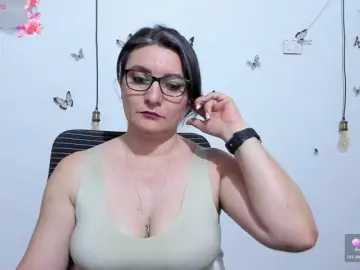 Bongacams Live Porn of Amie-Adams82