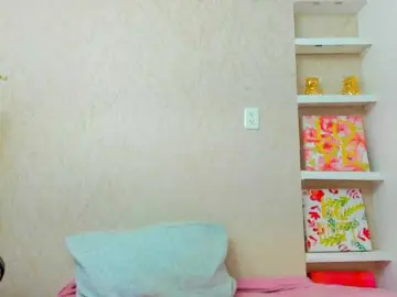Bongacams Watch Live Sex Cams of Lorenn-Hill1