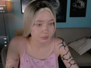 Bongacams Free Live Porn of DragonFlya