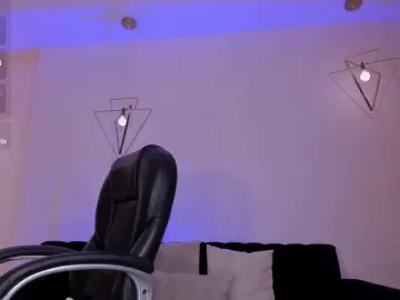 Bongacams Watch Live Sex Cams of EmilyCarter