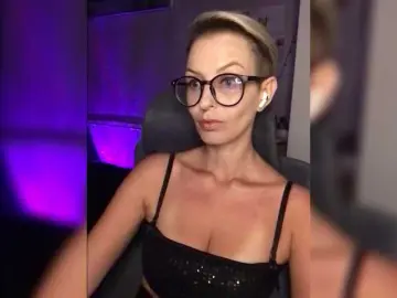 Bongacams Watch Live Sex Cams of AlikBlack
