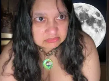 Bongacams Live Sex of DUMBHOEMELANIE