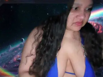 Bongacams Live Sex Cam of DUMBHOEMELANIE