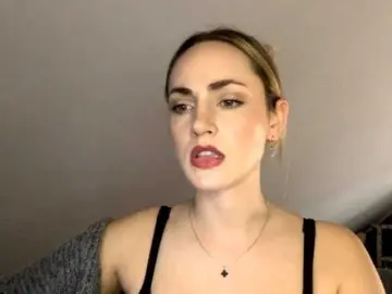 Bongacams Live Sex of ScarlettXQueen